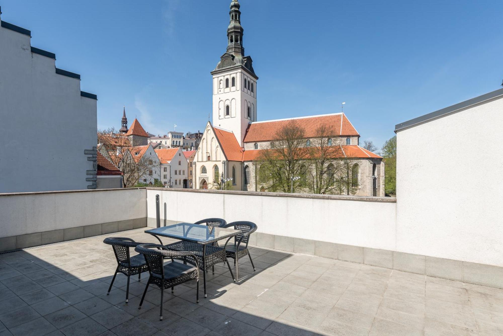 Old Town - Rueuetli Apartment Tallinn Bagian luar foto