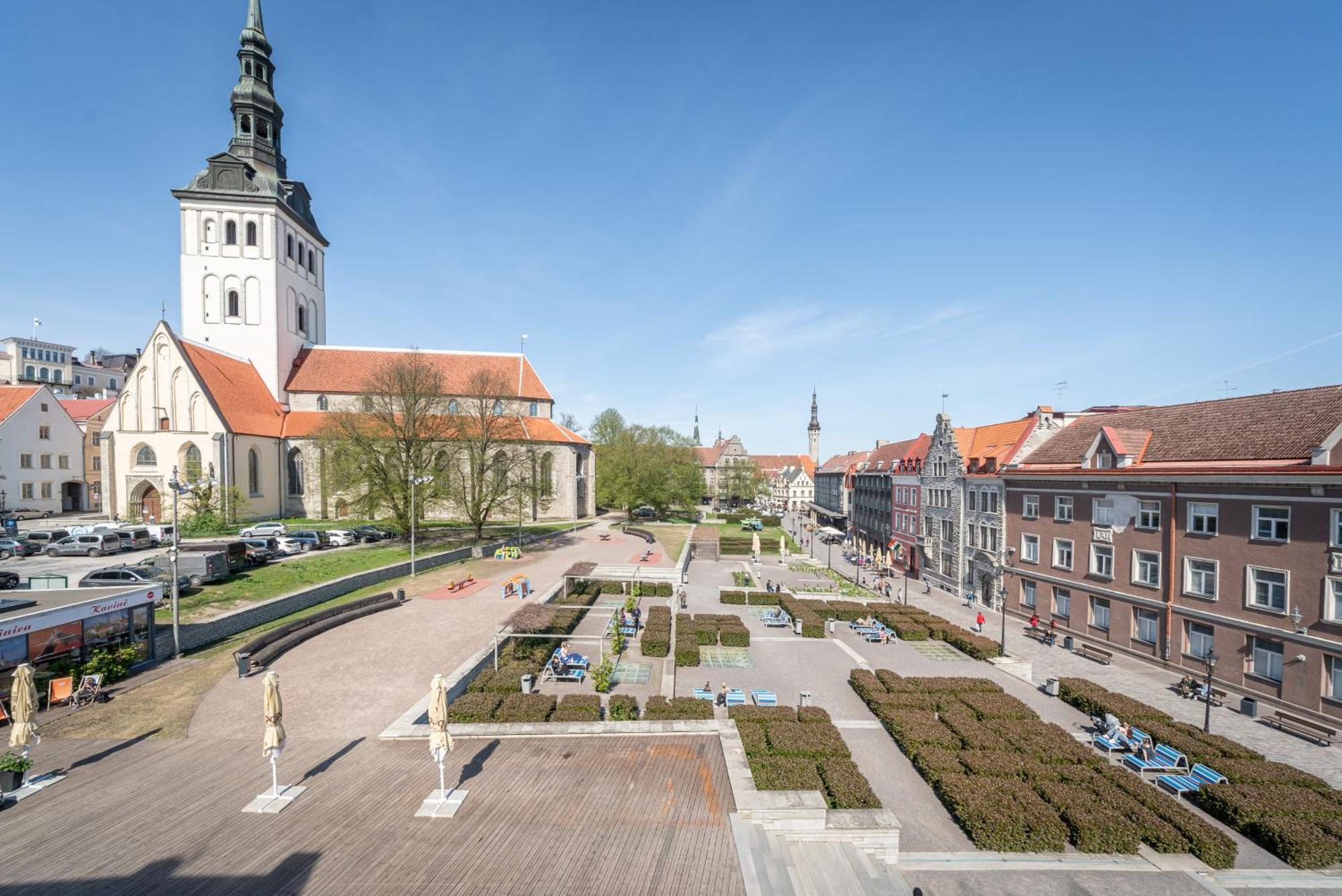 Old Town - Rueuetli Apartment Tallinn Bagian luar foto